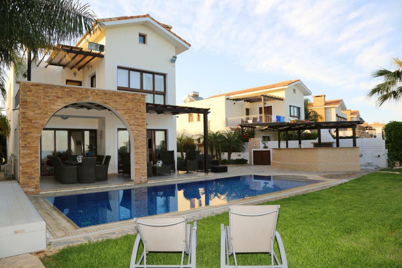 Ionion Beachfront Villa Ayia Napa Luaran gambar