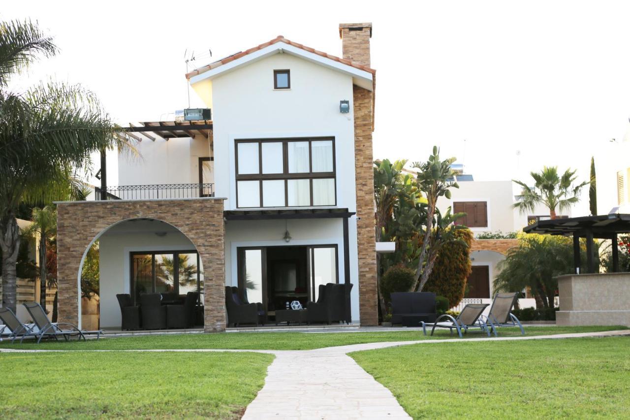 Ionion Beachfront Villa Ayia Napa Luaran gambar