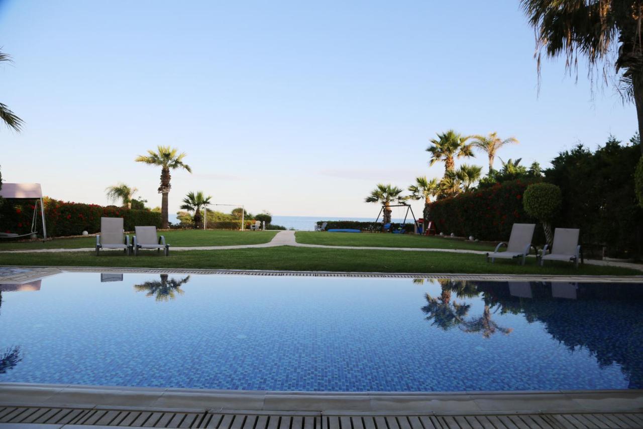 Ionion Beachfront Villa Ayia Napa Luaran gambar